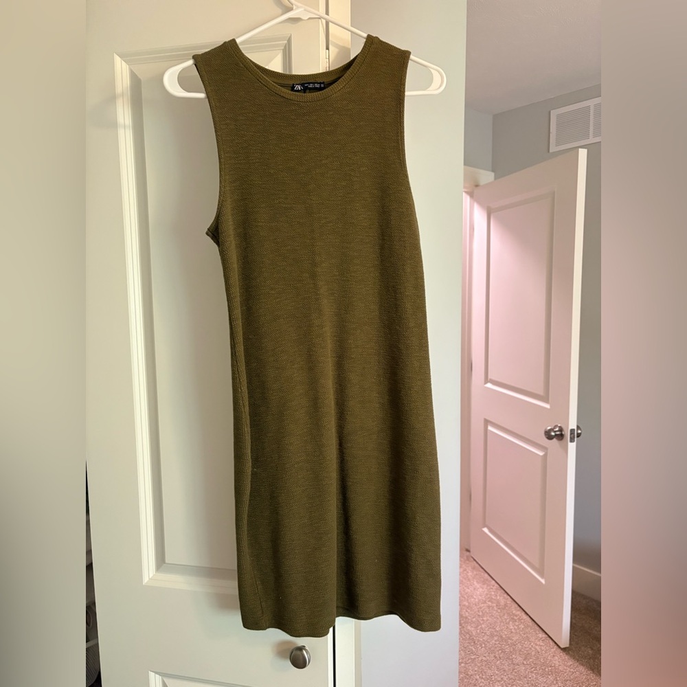 Zara fitted dress. Worn once.